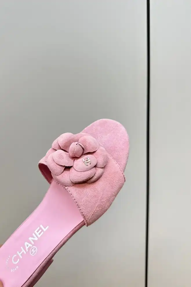 hype Chanel Slippers