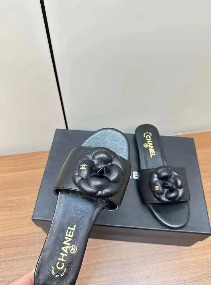 hype Chanel Slippers