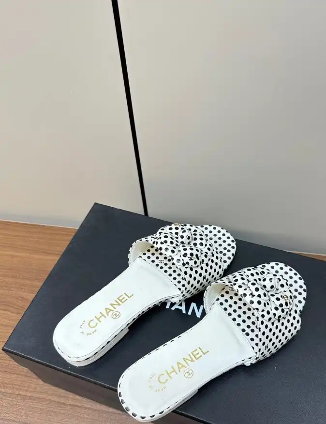 hype Chanel Slippers