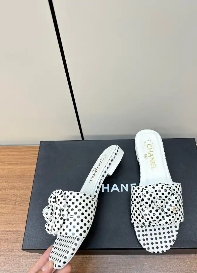 hype Chanel Slippers