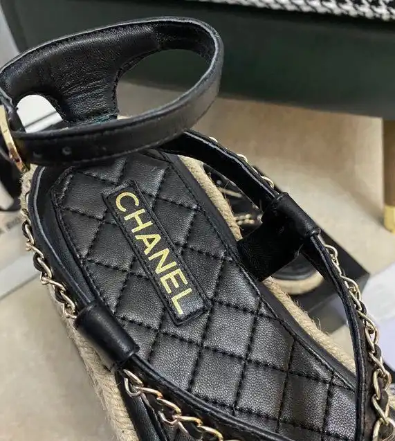 hype Chanel Slippers