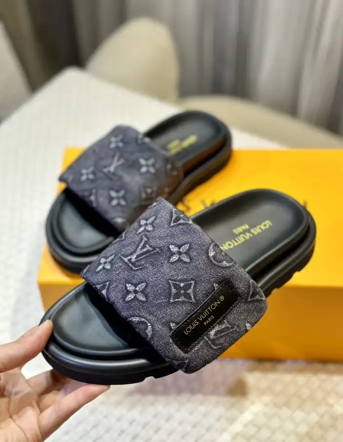 hype LV Slippers