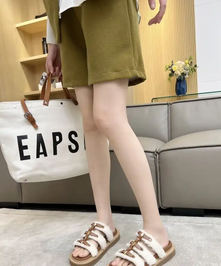 hype Celine Slippers