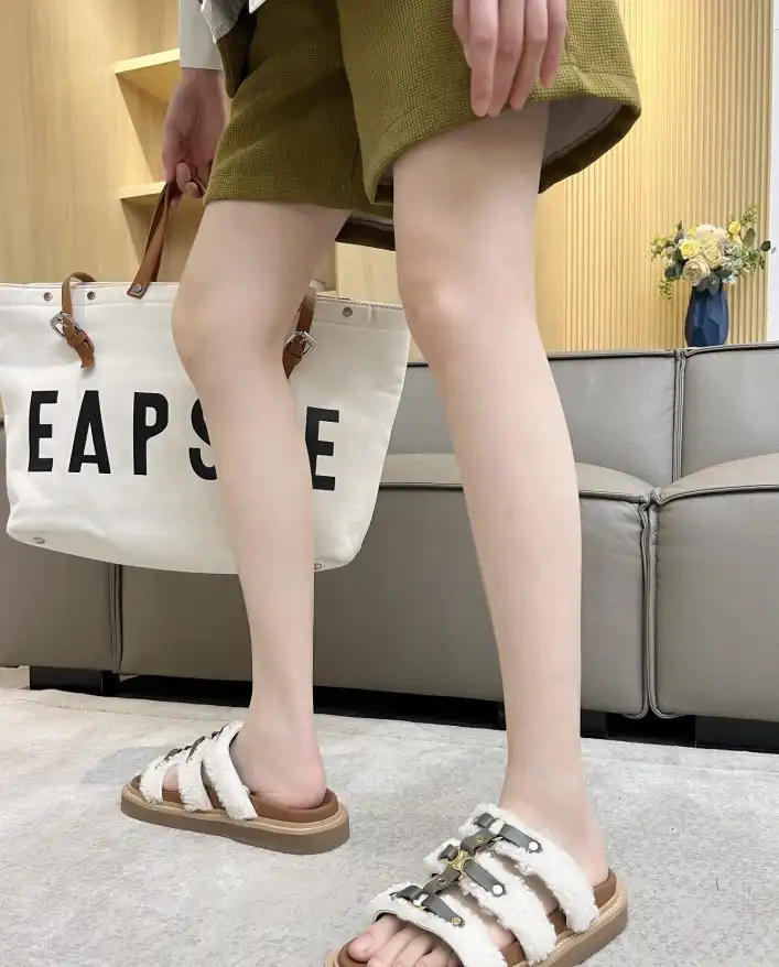 hype Celine Slippers