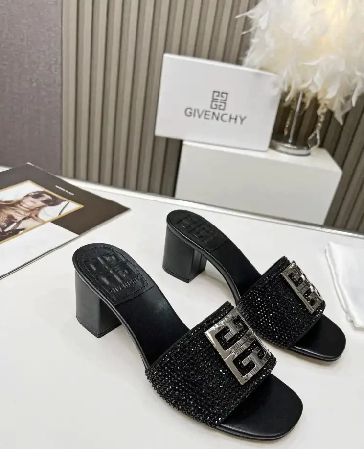 hype Givenchy Slippers