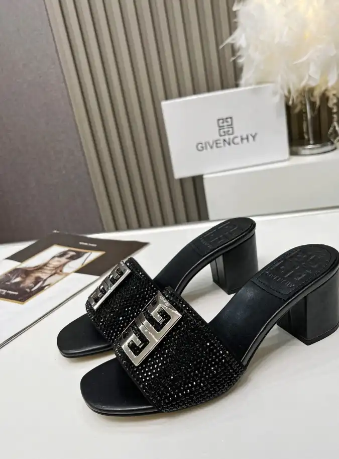 hype Givenchy Slippers