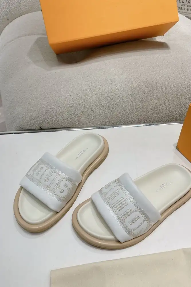 hype LV Slippers