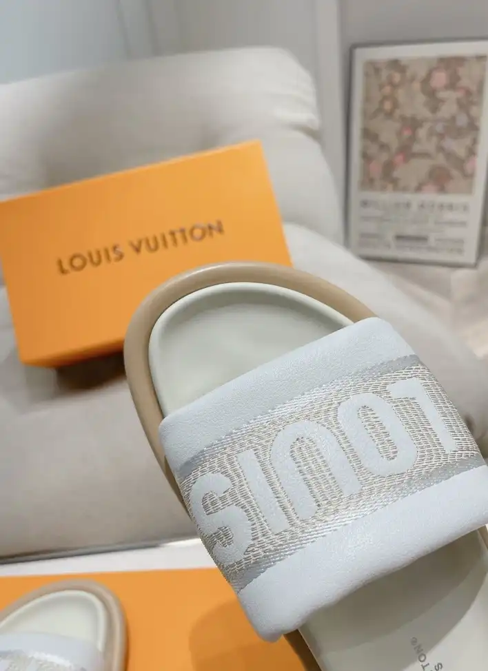 hype LV Slippers