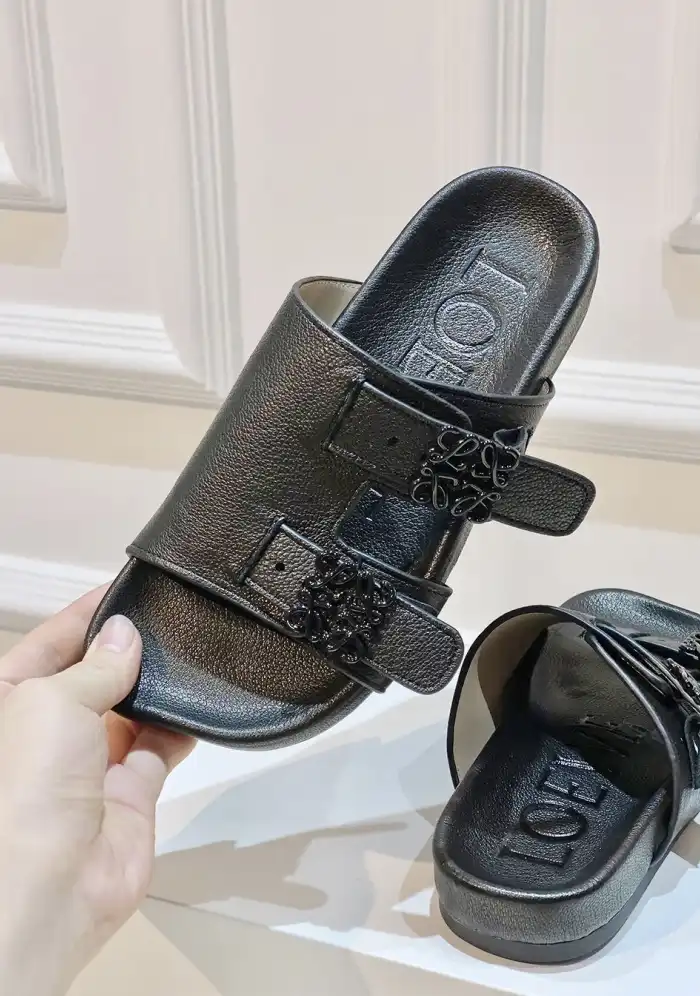 hype Loewe Slippers