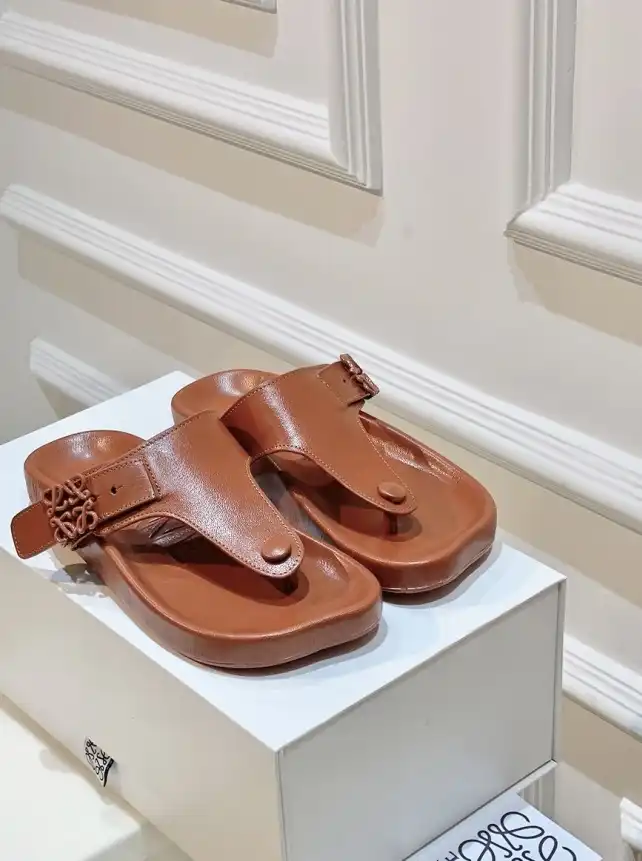 hype Loewe Slippers