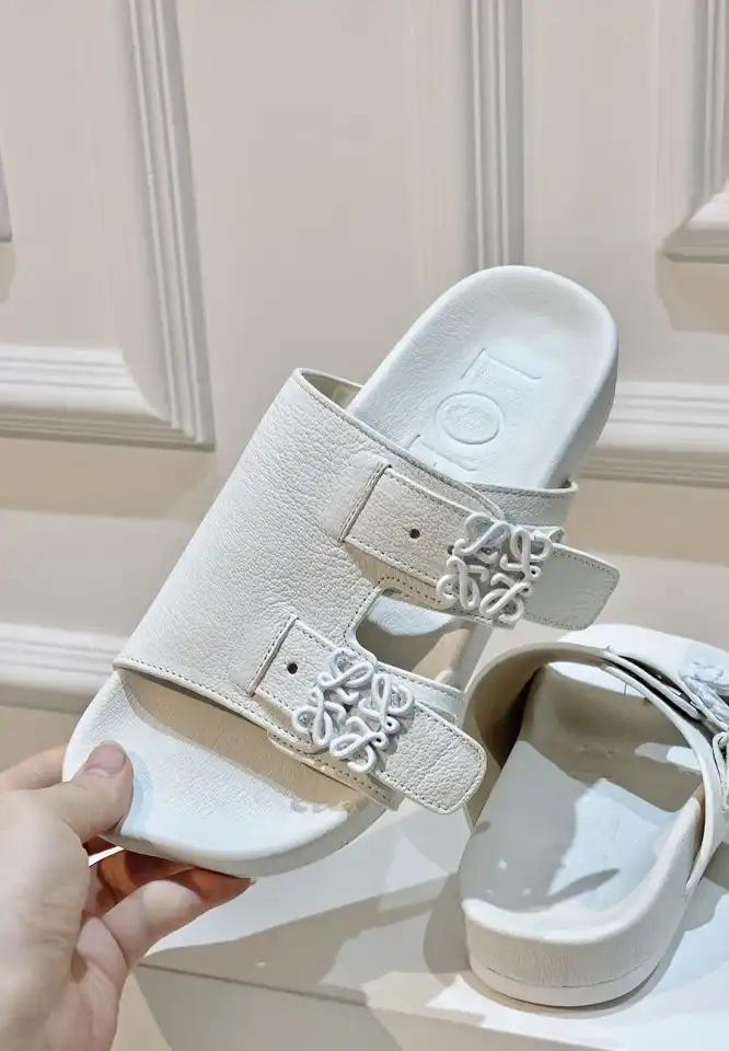 hype Loewe Slippers