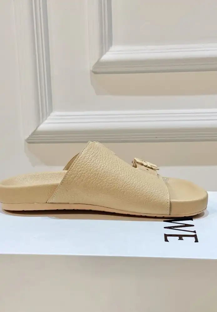 hype Loewe Slippers