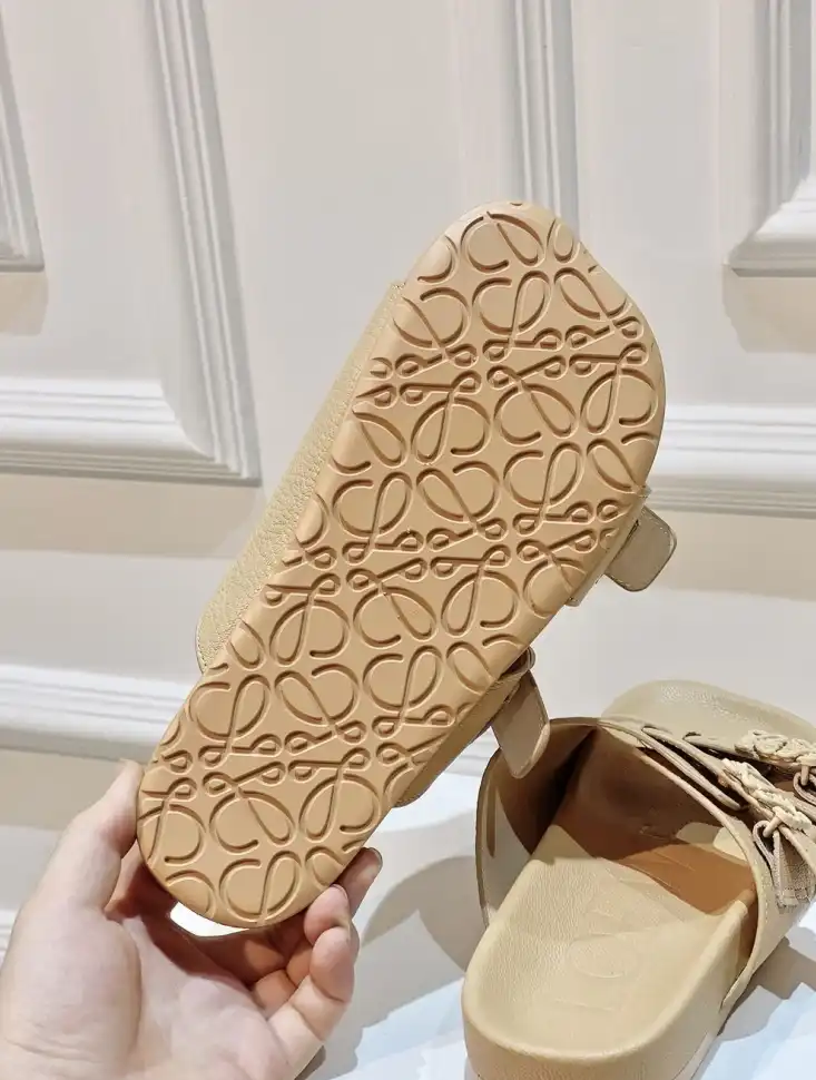 hype Loewe Slippers