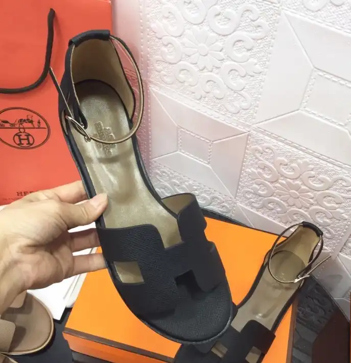 hype Hermes Slippers