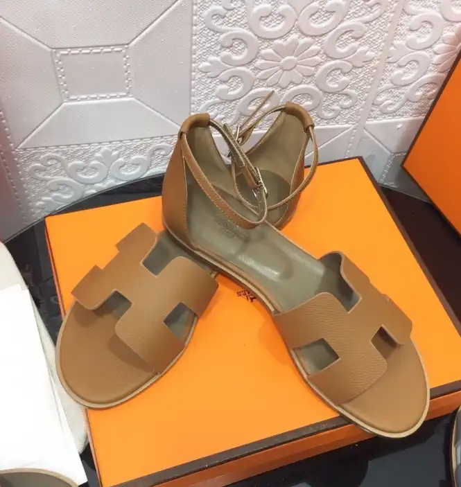 hype Hermes Slippers