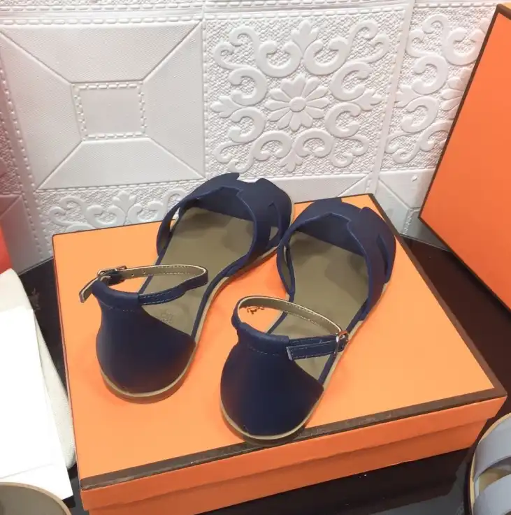 hype Hermes Slippers