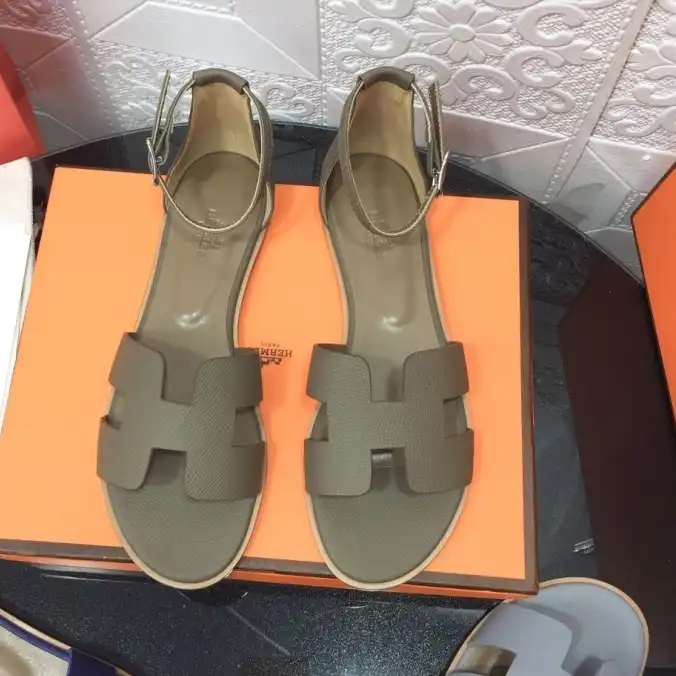 hype Hermes Slippers