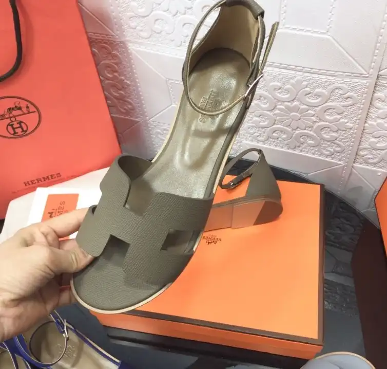 hype Hermes Slippers