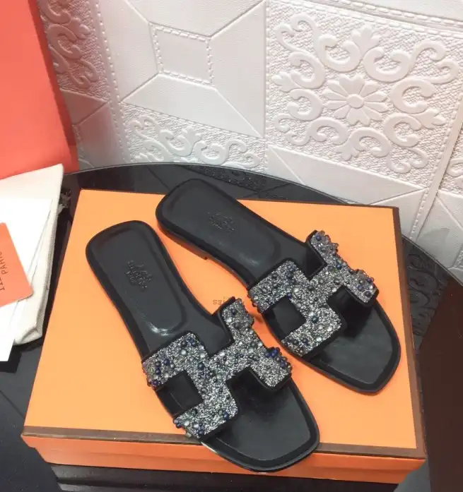 hype Hermes Slippers