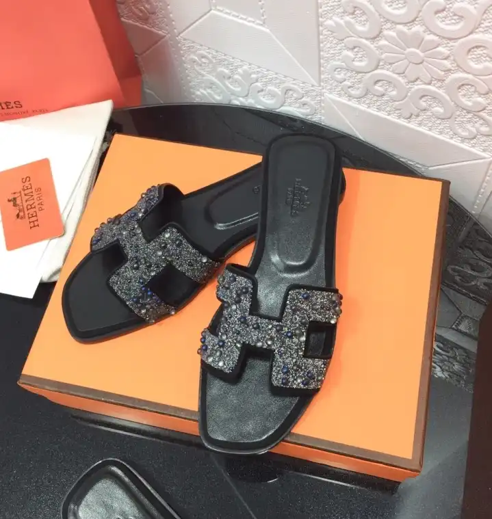 hype Hermes Slippers