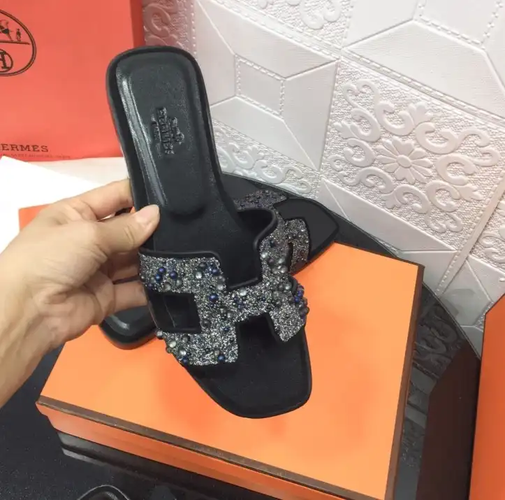 hype Hermes Slippers