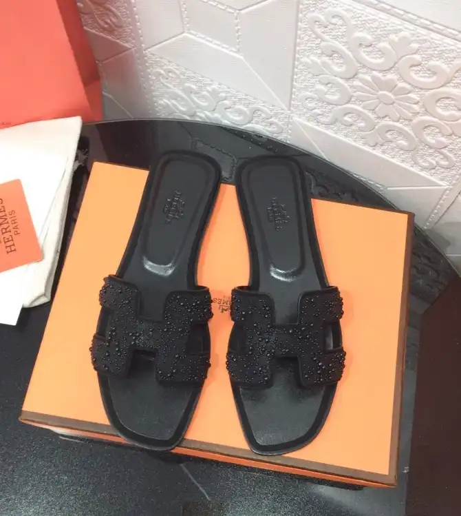 hype Hermes Slippers