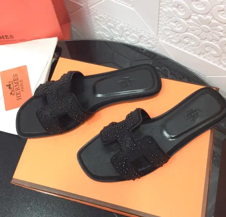 hype Hermes Slippers