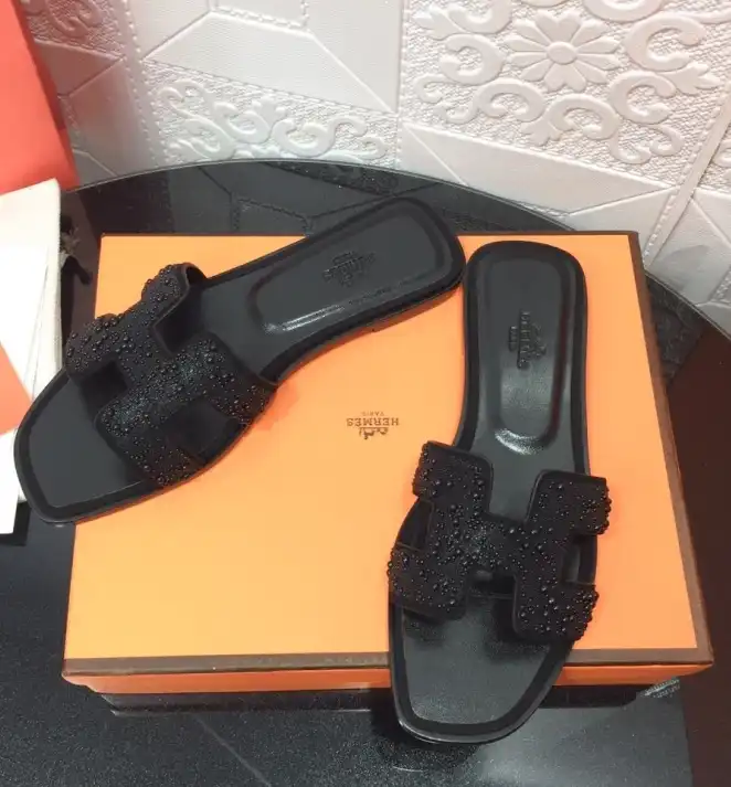 hype Hermes Slippers