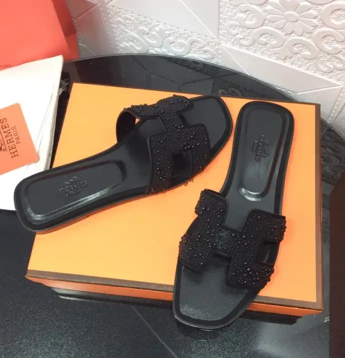 hype Hermes Slippers