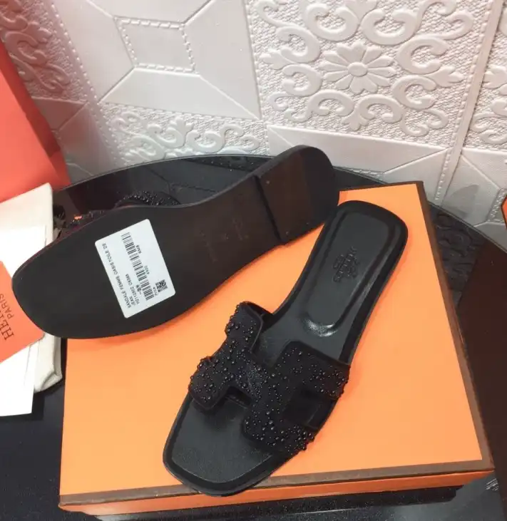 hype Hermes Slippers