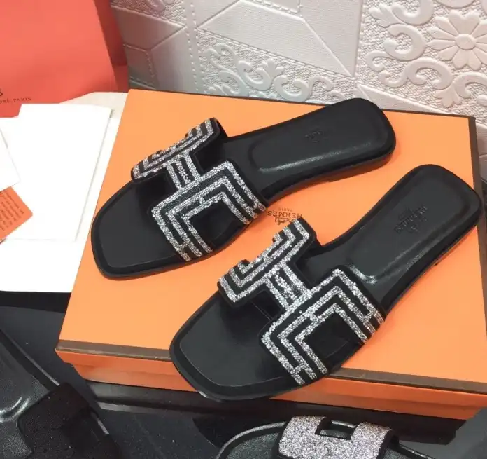 hype Hermes Slippers