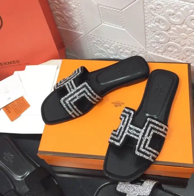 hype Hermes Slippers