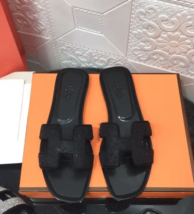 hype Hermes Slippers