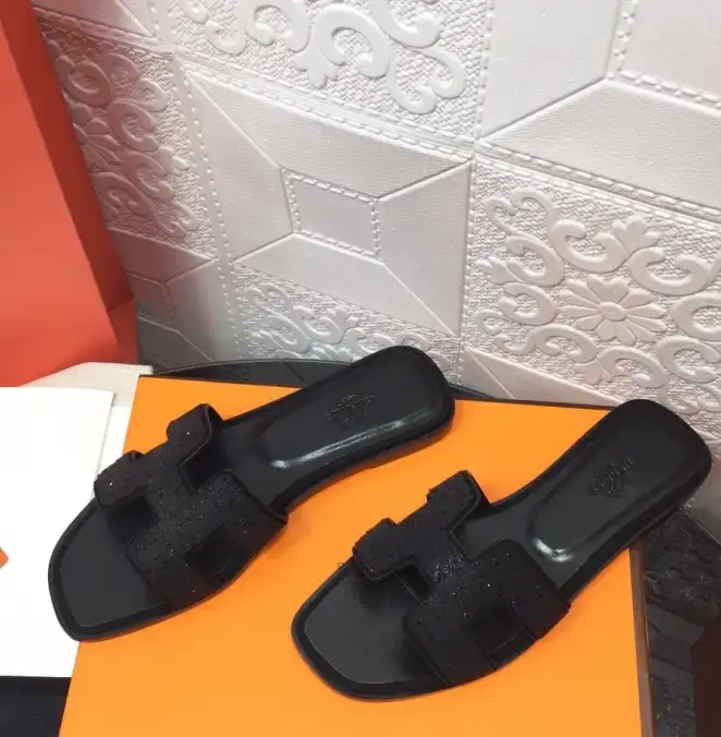 hype Hermes Slippers