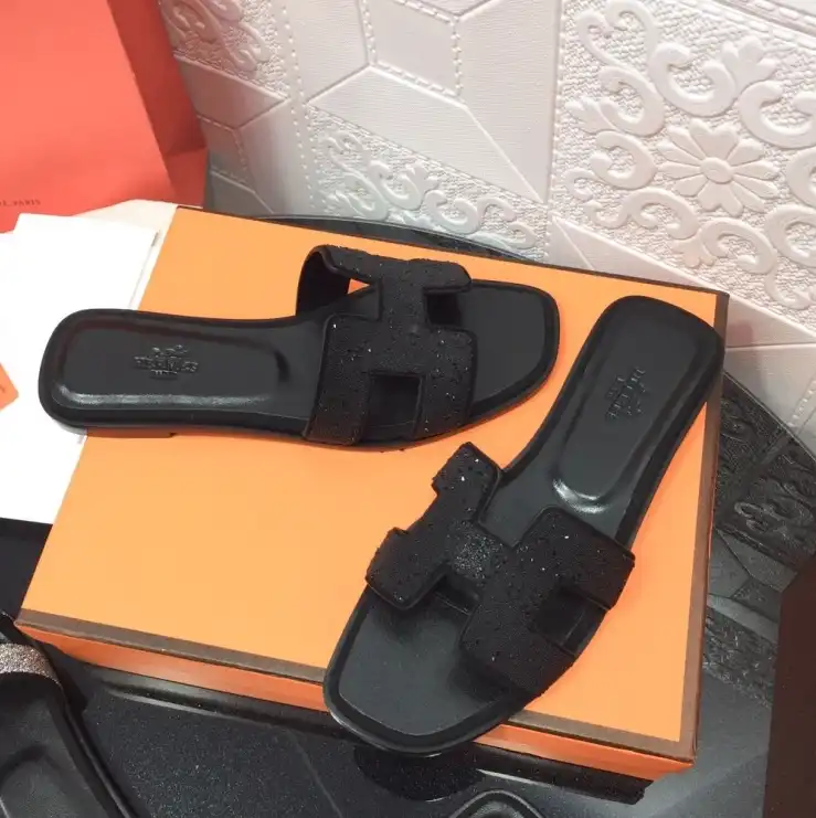 hype Hermes Slippers