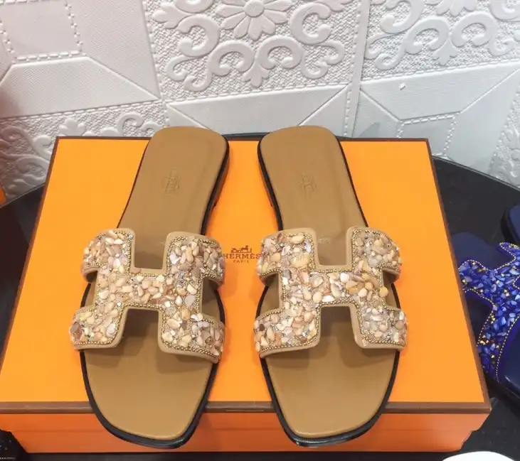 hype Hermes Slippers