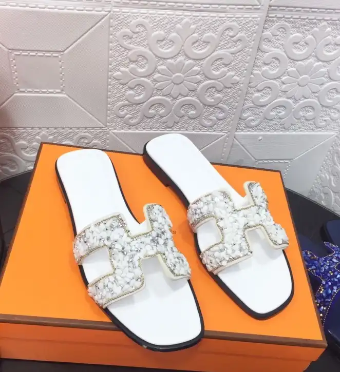 hype Hermes Slippers