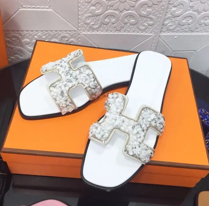 hype Hermes Slippers