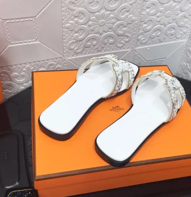 hype Hermes Slippers