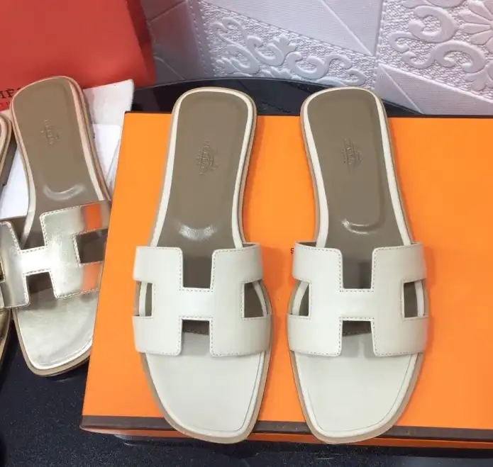 hype Hermes Slippers