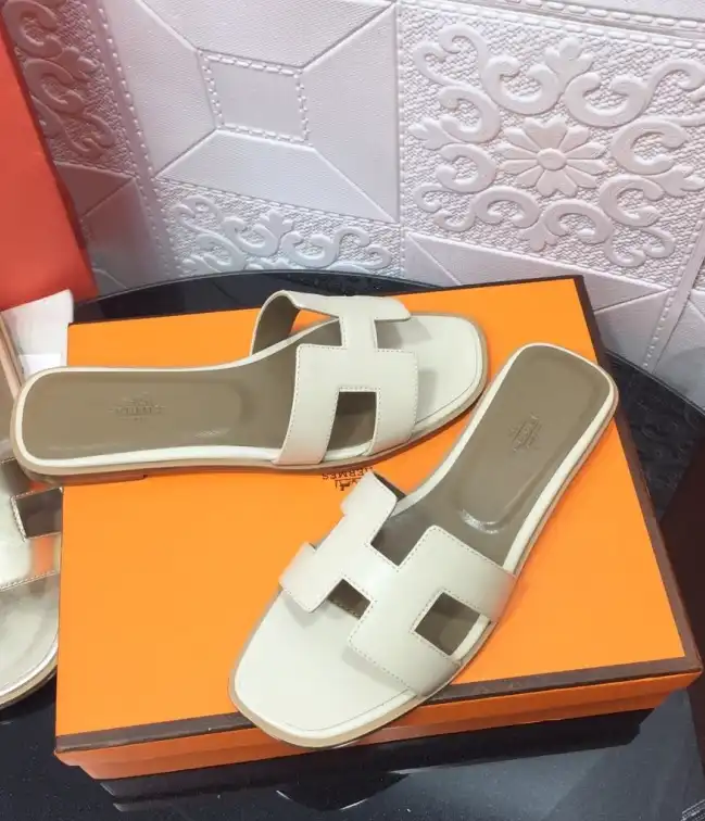 hype Hermes Slippers