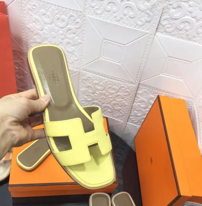 hype Hermes Slippers