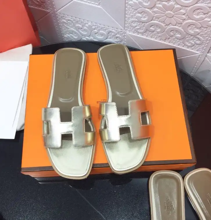 hype Hermes Slippers