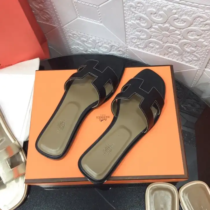 hype Hermes Slippers