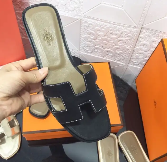 hype Hermes Slippers