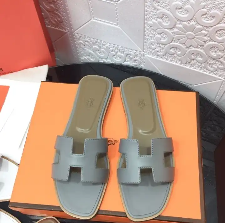 hype Hermes Slippers