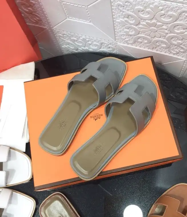 hype Hermes Slippers