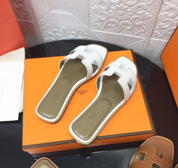 hype Hermes Slippers