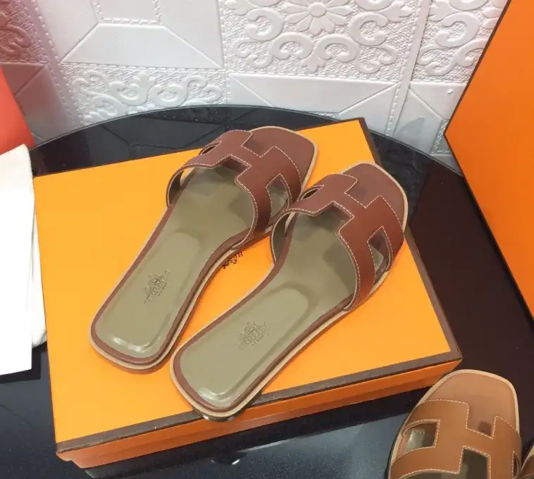 hype Hermes Slippers