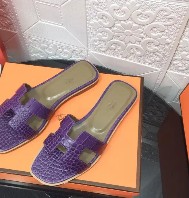 hype Hermes Slippers